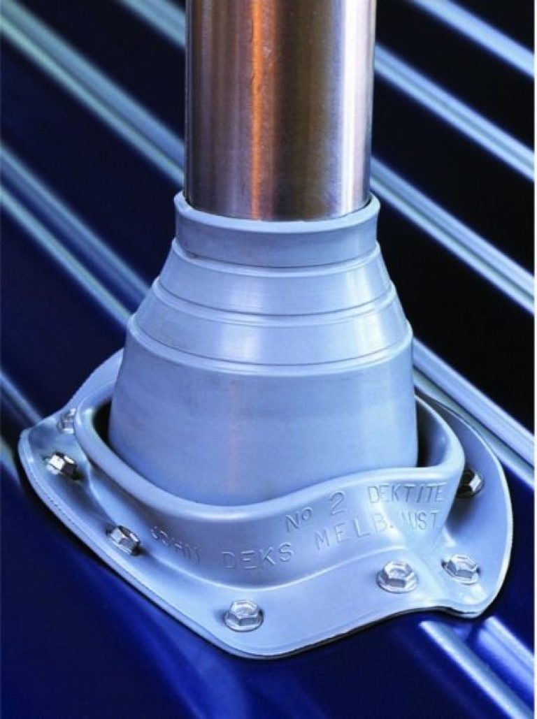 jet-metals-round-base-pipe-boot-epdm